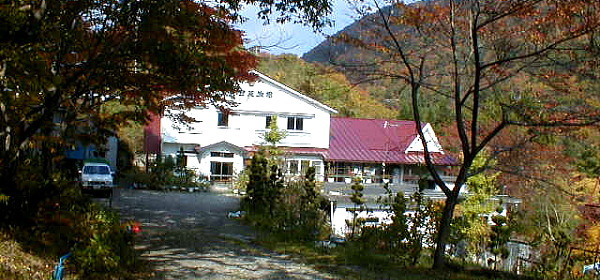 美登屋旅館鉛山荘